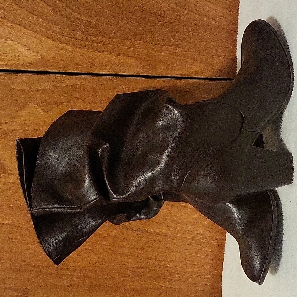 Elia boot size 7.5 - Picture 2 of 2